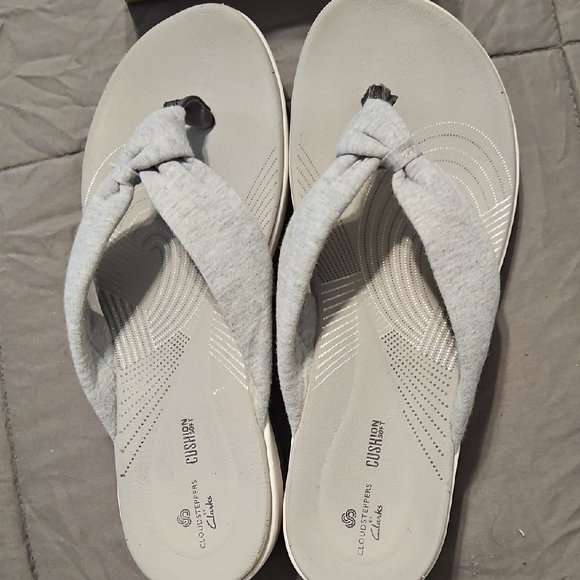 Cloudsteppers by Clarks Gray Sandals Cushioned Comfort - Picture 2 of 5
